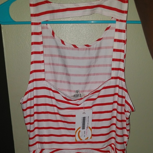 Red and white stripe dress - Picture 3 of 5